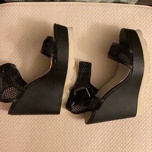 New Migato blk net platform sandals w/white sole.